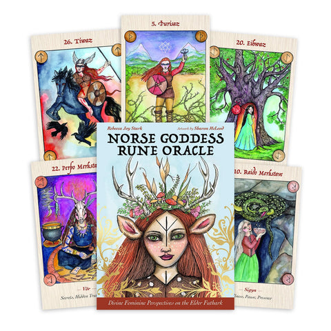 Rūnų kortos Norse Goddess Rune Oracle – komplektinė dėžutė su elnių ragais motyvu ir penkiomis spalvingomis iliustruotomis kortomis fane, parodyta kaip rinkinys