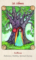 tarot korta Eihwaz, frontas su violetiniu medžio motyvu, moteris žalia suknele ertmėje ir runų ženklais