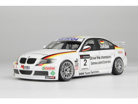 NuNu BMW 320si E90 WTCC 2008 Brands Hatch 1/24 modelio rinkinys