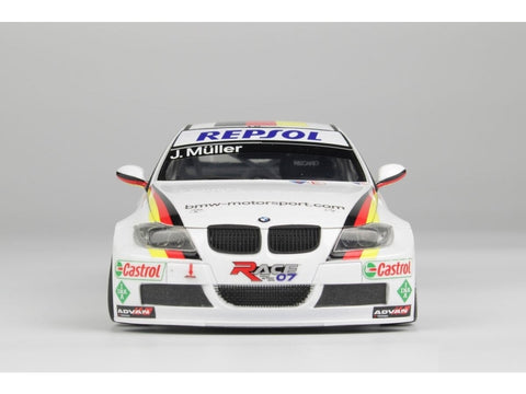 NuNu BMW 320si E90 WTCC 2008 Brands Hatch 1/24 modelio rinkinys