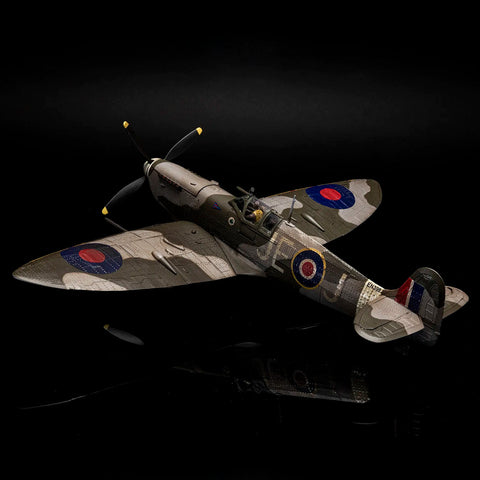 Supermarine Spitfire Mk IXc EN398 – 1:24 kolekcinis PREMIUM lėktuvo modelis (OcCre)