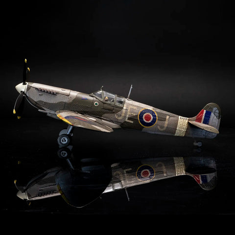 Supermarine Spitfire Mk IXc EN398 – 1:24 kolekcinis PREMIUM lėktuvo modelis (OcCre)