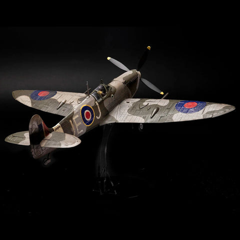 Supermarine Spitfire Mk IXc EN398 – 1:24 kolekcinis PREMIUM lėktuvo modelis (OcCre)