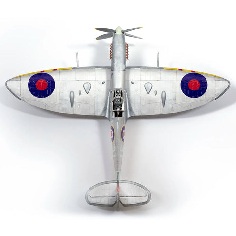 Supermarine Spitfire Mk IXc EN398 – 1:24 kolekcinis PREMIUM lėktuvo modelis (OcCre)