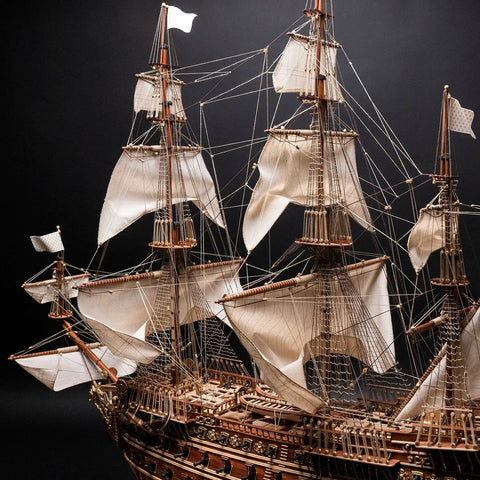 „Soleil Royal“ riboto leidimo muziejinio lygmens modelio rinkinys 1/70