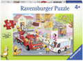 Dėlionė Ravensburger 60 detalių vaikams (4+), spalvinga gaisrininkų gelbėjimo scena su raudonu gaisriniu automobiliu ir ambulansija