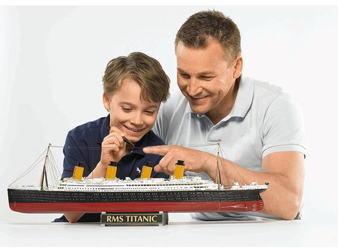 Revell Titanic 100 metų Special Edition dovanų rinkinys 1:400 su dažais