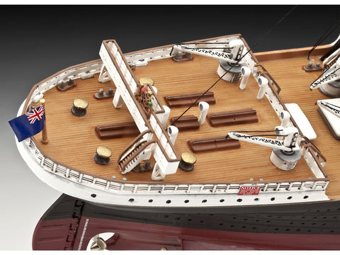 Revell Titanic 100 metų Special Edition dovanų rinkinys 1:400 su dažais