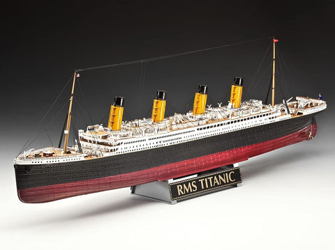 Revell Titanic 100 metų Special Edition dovanų rinkinys 1:400 su dažais