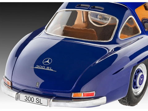 Revell Mercedes-Benz 300 SL 1/24 plastikinio modelio dovanų komplektas