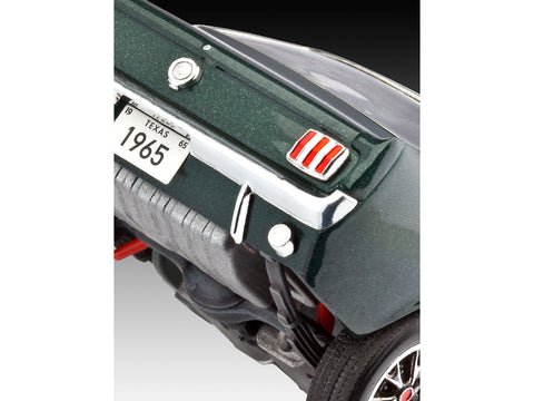 Revell 1965 Ford Mustang 2+2 Fastback plastikinis surenkamas modelis 1/24 07065