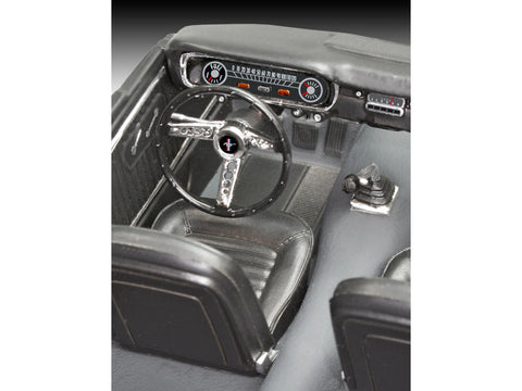 Revell 1965 Ford Mustang 2+2 Fastback plastikinis surenkamas modelis 1/24 07065