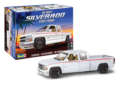 Revell 1999 Chevy Silverado Custom pikapas 1/24, plastikinis modelis