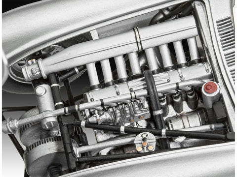 Revell 1955 Mercedes-Benz 300 SLR Uhlenhaut Coupé 1/24 70 m. dovanų rinkinys