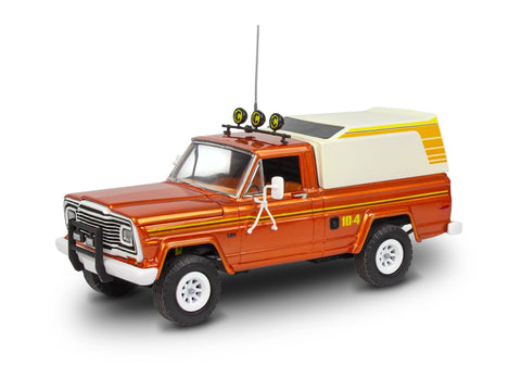 Revell '79 Jeep J-10 pikapas su kemperiu 1/24 surenkamas modelis