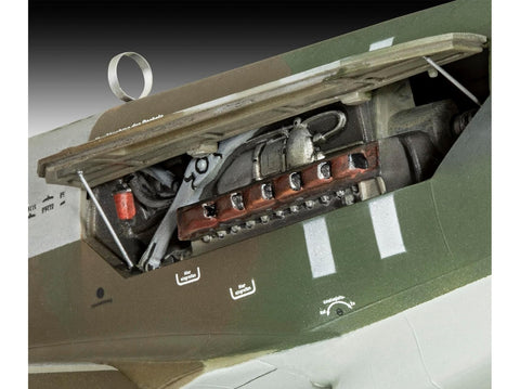 Revell Dornier Do 335 Pfeil 1/48 plastikinis lėktuvo modelis (03795)