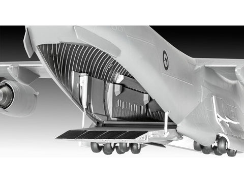 Boeing C-17A Globemaster III surenkamas modelis 1:144