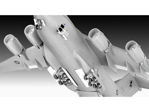 Boeing C-17A Globemaster III surenkamas modelis 1:144