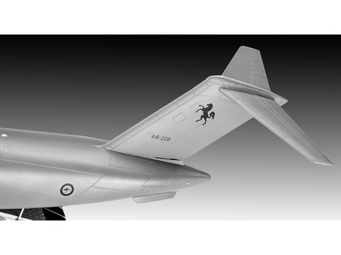 Boeing C-17A Globemaster III surenkamas modelis 1:144