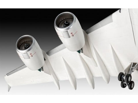 Revell Airbus A380-800 Lufthansa nauja livrea 1/144 surenkamas modelis