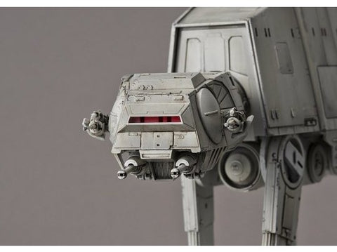 Revell Star Wars AT‑AT 1/144 plastikinis surinkimo rinkinys (Bandai)