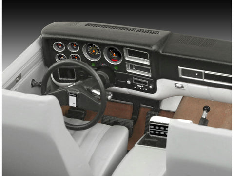 Revell Stranger Things: Hopper 1985 Chevy K5 Blazer dovanų rinkinys 1:25