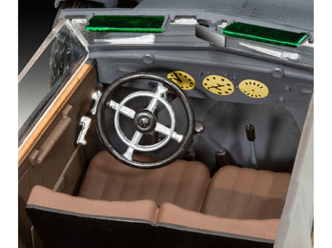 Revell Mercedes-Benz 320 Cabriolet (W142) 1/35 surinkimo rinkinys