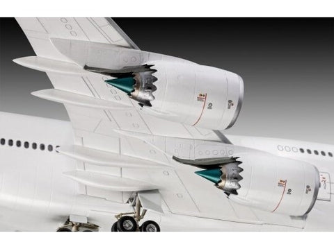 Revell Boeing 747-8 Lufthansa 1/144 – surenkamas lėktuvo modelis, nauja livrea
