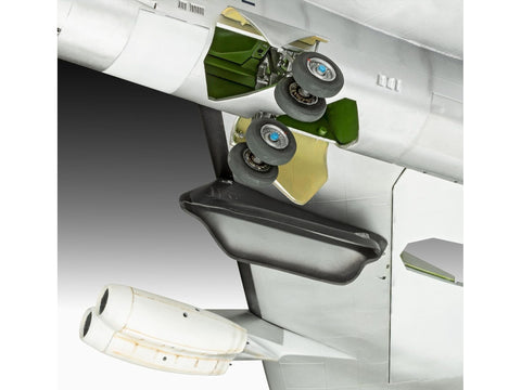 Revell Boeing NB-52 ir X-15 plastikinis modelis 1/72 (66 cm), 13+