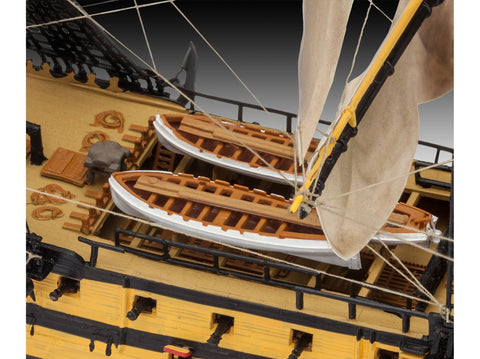 Revell HMS Victory laivo modelio dovanų rinkinys 1:225 su dažais ir klijais