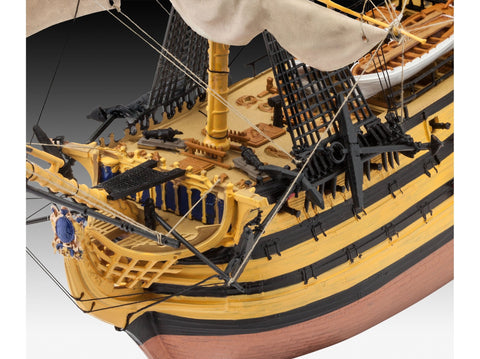 Revell HMS Victory laivo modelio dovanų rinkinys 1:225 su dažais ir klijais