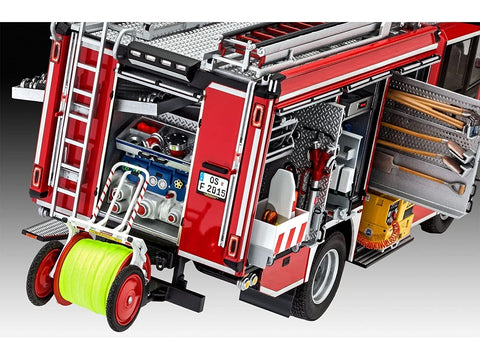 Revell Schlingmann HLF 20 Varus 4x4 gaisrinės plastikinis modelis 1/24
