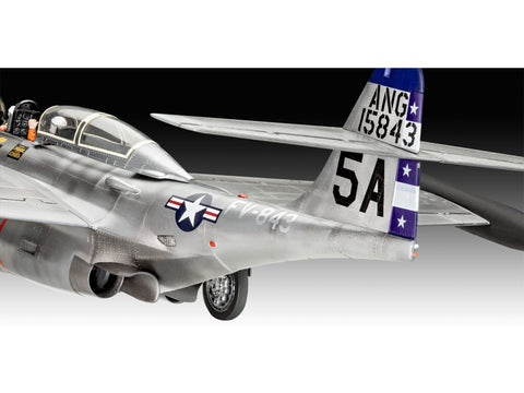 Revell Northrop F-89 Scorpion 1/48 – 75-mečio dovanų komplektas