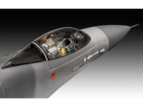 Revell F-16 Fighting Falcon 1/32 – 50-mečio jubiliejinis rinkinys