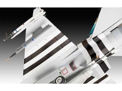 Revell F-16 Fighting Falcon 1/32 – 50-mečio jubiliejinis rinkinys