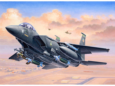 Revell F-15E Strike Eagle 1:144 plastikinis lėktuvo modelis su bombomis