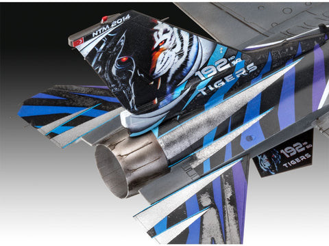 Revell F-16D Tigermeet 2014 dovanų rinkinys 1/72 su dažais ir klijais