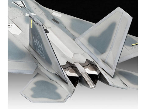 Revell F-22A Raptor 1/72 plastikinis lėktuvo modelis (03858)