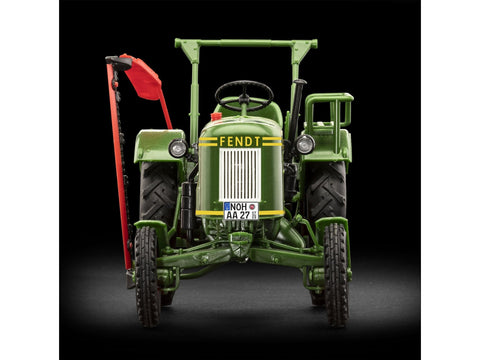 Revell Fendt F20 Dieselroß traktoriaus modelis 1/24 (Click System)