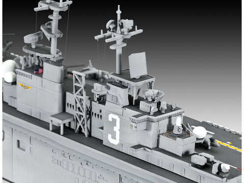 Revell USS Wasp Class 1/700 – plastikinis surenkamas laivo modelis