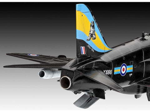 Revell BAe Hawk T.1 dovanų komplektas 1/72 – su dažais ir klijais