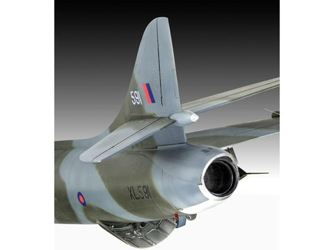 Revell Hawker Hunter T.7/T.7A surenkamas lėktuvo modelis 1/32 03786