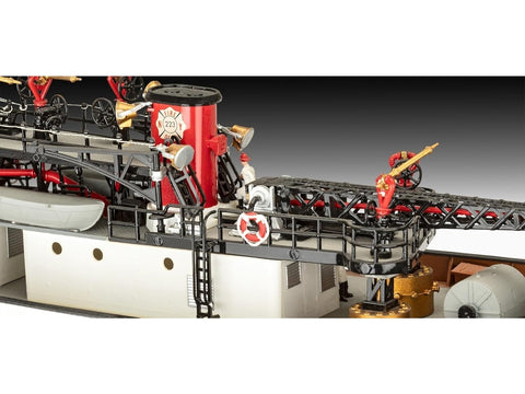 Revell gaisrininko plastikinis surenkamas modelis 1:87 (48,5 cm)