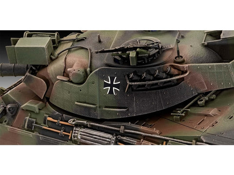 Revell Leopard 1A1A1/A1A4 1/35 tanko dovanų rinkinys su dažais ir klijais