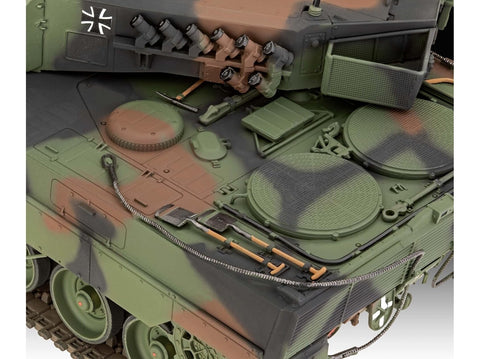 Revell Leopard 2 A6M+ tanko dovanų rinkinys 1/35 pradedantiesiems