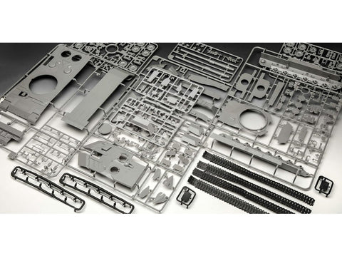 Revell Leopard 2 A6M+ tanko dovanų rinkinys 1/35 pradedantiesiems