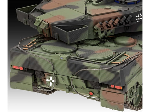 Revell Leopard 2 A6M+ 1/35 plastikinis tanko modelio rinkinys (03342)