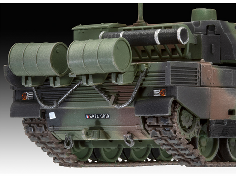 Revell Leclerc T5 tankas 1:72 dovanų rinkinys su dažais ir klijais