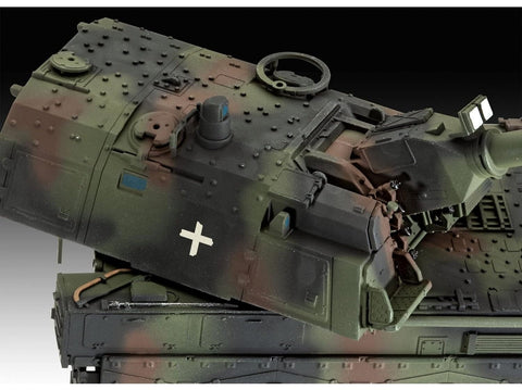 Revell Panzerhaubitze 2000 1/72 dovanų rinkinys su dažais ir klijais