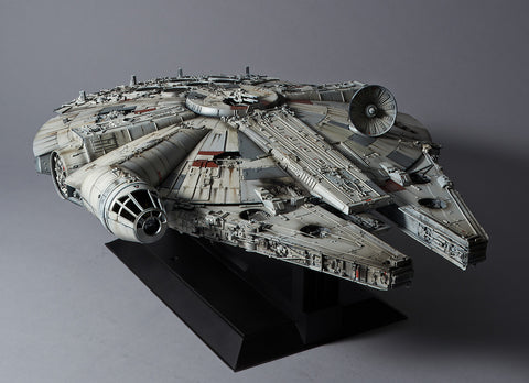 Star Wars Millennium Falcon Perfect Grade 1/72 Bandai 01206 plastikinis modelis
